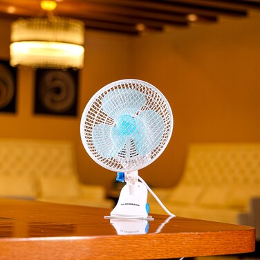 Olsenmark 8&quot; Wall and Table Clip Fan- OMF1798H  3-IN-1 Use, With 3 Leaf Blades For Strong Wind And 2-Speed Levels  High Performance Motor For High Speed Wind, 360-Degree Rotation  Ideal For