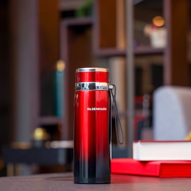 Olsenmark 600 ml Stainless Steel Vacuum Bottle- OMVF2484/ Double Layer Rust Free Body, Preserves the Flavor and Freshness, Unbreakable/ Portable, Leak-Resistant and Light-Weight