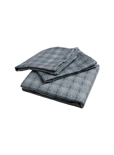 Double Size 3-Piece Polyester Bedsheet Set - 1 Bedsheet &amp; 2 Pillow Covers (240x254 cm)