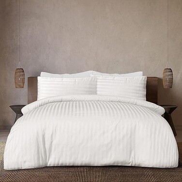 3Pcs Duvet Cover Set 220x240 cm with 2 Pillow Cases; White Size: Double