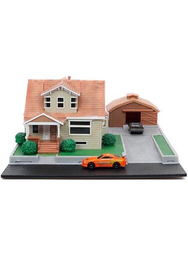 Jada Toys Jada Fast and Furious Nano Dom's House Display Diorama Toy