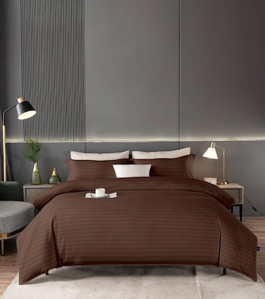 AWD 6-Piece Striped Hotel Duvet Set, Soft Cotton Microfiber Bed Linen, Bedding Set with Quilt, Fitted Sheet, 4 Pillowcases, Super King Size - Brown