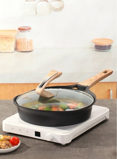 LIFE Deep Frypan 20&acirc;&euro;&macr;cm Nonstick with Lid and wooden spatula   Aluminum   Non-stick Ceramic coating   Scratch Resistant &amp; Durable   Soft touch wooden esthetic handle&acirc;&euro;&ldquo; Ideal for Stir-Fry, Frying &amp; Saut&Atilde;&copy;ing , Black