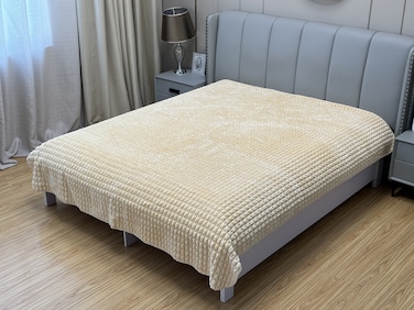 STARGOLD Single Ply Premium Cloudy Blanket Made by 100% Polyester SPUN YARN Obtained From Virgin Polyester 220X240CM 9LBS