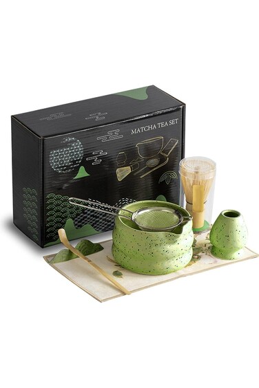 7 PCS Matcha Whisk Set, Japanese Household Matcha Tea Set, Matcha Tea Set for Making Breakfast/Matcha Latte, Matcha Whisk and Bowl with All Accessories (Green)