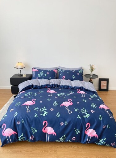 Home Queen size, 6-piece beautiful pink flamingo design in a lovely shade of blue.