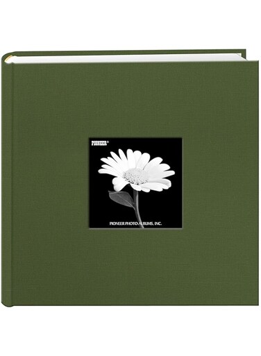 Pioneer Photo Albums Fabric Frame Cover 200 Pockets Hold 4X6 s, Herbal Green