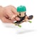 مجموعة Tech Deck SK8 Crew، لوح تزلج مصغر حصري مع مجسم مساعد، ألواح تزلج صغيرة قابلة للتجميع والتخصيص، ألعاب أطفال للأعمار من 5 سنوات فما فوق (قد تختلف الأنماط)