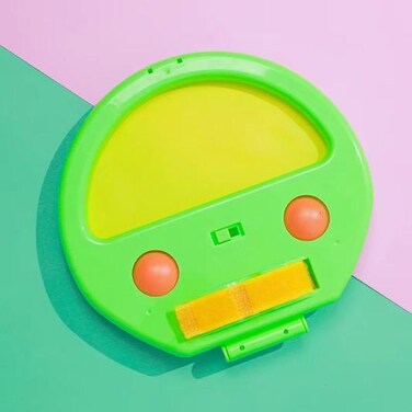 Set of 2 Handheld Ball Game &ndash; Reaction Speed &amp; Coordination Trainer Fitness Toy for Kids &amp; Adults (GREEN)