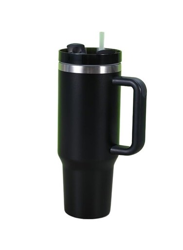 كوب معزول من الفولاذ المقاوم للصدأ بسعة كبيرة 2024 مع ماصة ومقبض مزدوج الجدار ومقاوم للانسكاب، كوب محمول للمكتب والمنزل والسيارة بتصميم مميز (أسود)