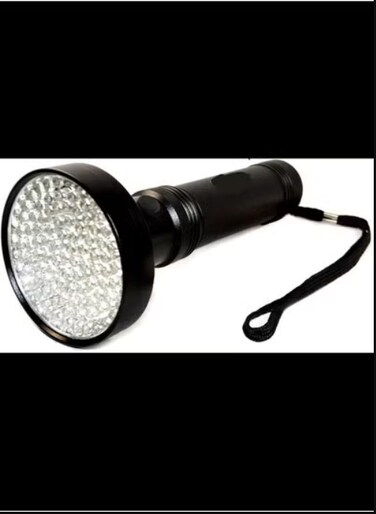 Powerful LED Flashlight Blacklight 100 LED 390 nm Wavelength for Search a Wounded Prey
