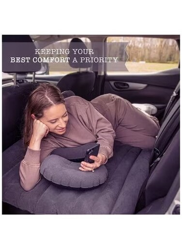 مرتبة هوائية قابلة للنفخ للسفر بالسيارة - سرير فاخر للمقعد الخلفي للسيارة مزود بمضخة هواء ووسادتين هوائيتين، وملاءمة عالمية لسيارات الدفع الرباعي والسيدان   مريحة للتخييم والرحلات البرية