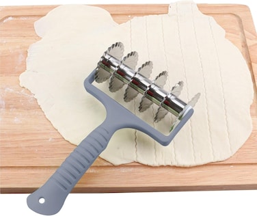 Stainless Steel Cake Crust Roller &ndash; Dough Docker for Baking Pizza, Pies, Crackers &ndash; Kitchen Roller Tool with Ergonomic Handle &ndash; Dough Piercing Roller for Cake, Tart, Pie Crust