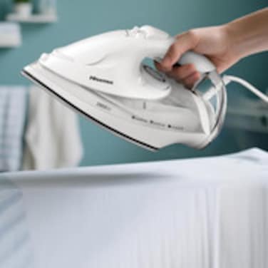 Hisense Steam Iron for Clothes-2800W Powerful Steam of 30 gm/min, water tank with 0.3 L, Press Spray Function, Anti-Clacium, Anti-Drip, Vertical Stream, Auto-Shut off, H28SIWES1