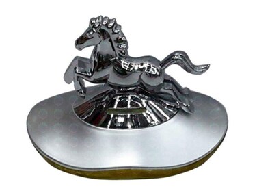Al Khateeb Luxury Horse Design Car Dashboard Air Freshener   Premium Silver Stallion Silhouette Interior Garnish   Long Lasting Elegant Fragrance Diffuser   Non Slip Dashboard Ornament for Car, Home &amp; Office