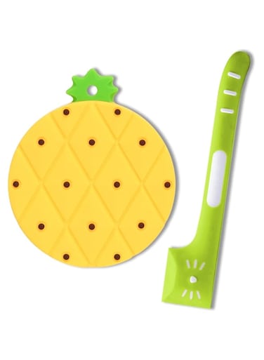 TERRIFI Dog and Cat Food Can Lids &amp; Spoon, Pet Can Cover and Spoon Set for Pet Food Cans, Food Safe, BPA Free &amp; Dishwasher Safe, Universal Size Can Caps Lids (Pineapple)