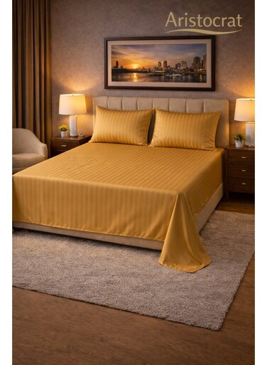 3&acirc;&euro;&lsquo;Piece Striped Microfiber Flat Bed Sheet Set, suitable for Queen and King sizes, 220x240cm &acirc;&euro;&ldquo; Soft Breathable Flat Sheet with 2 Pillowcases 50x70cm, Gold Microfiber Gold 220x240cm