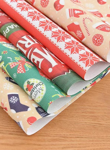 مجموعة من 5 مفارش طاولة بتصميم موضوع عيد الميلاد مع مادة غير قابلة للانزلاق لطاولة الطعام وطاولة القهوة وما إلى ذلك (الحجم 45 × 30 سم)