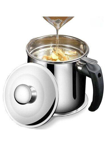 1.8L Bacon Grease Container with Fine Mesh Filter, 304 Stainless Steel Oil Storage Can with Handle, Dust Cover, and Drip Tray for Kitchen Cooking Oil, Edible Oil

