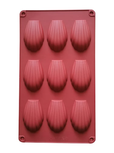 Non-Stick Silicone  Mold: Seashell Shape for Baking Cakes, Biscuits, Set of 1, Brown Color