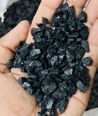 Black Chips (5-8 mm) 2 kg for Aquarium and Garden Landscaping