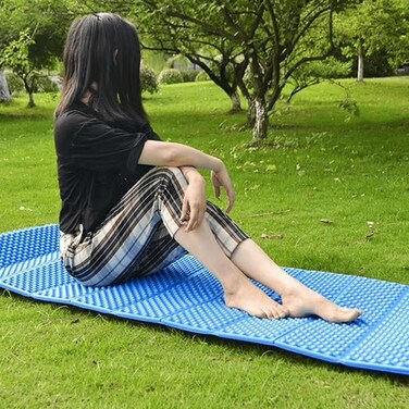 Auto Family 200 * 200cm Foldable Insulation Mat for Camping, Aluminium Foil Sheet