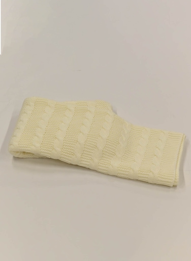 East Lightweight Summer Blanket Queen Size 400 GSM Soft Knitted All Season Blanket Bed And Sofa Throw Cream 2 150 x 200cm