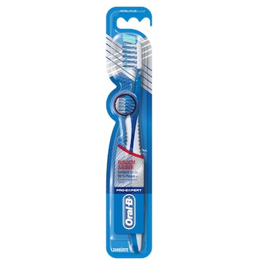 Oral-B Pro-Expert Crossaction All In One Soft Manual Toothbrush