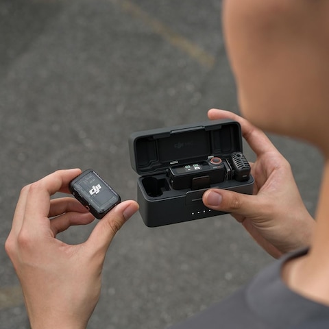 DJI Mic 2 (2 TX Microphone + 1 RX Receiver + 1 Charging Case) BR - DJI116