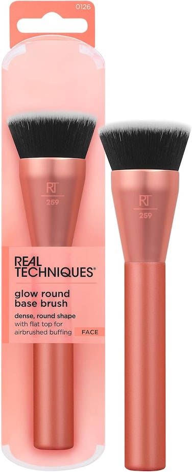 Real Techniques Glow Round Base Makeup Brush, For Liquid &amp; Cream Makeup, Flat Top Foundation Brush For Buffing &amp; Blending Up Coverage, Dense Synthetic Bristles, Vegan &amp; Cruelty Free, 1 Count