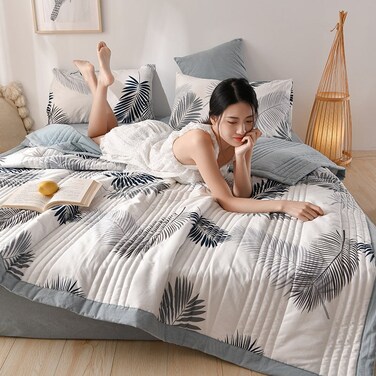Cool Air Conditioned Quilt &acirc;&euro;&ldquo; Modern Simple Design, 2-2.5kg Chemical Fiber