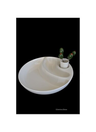 Symphony Round Hor'd Oeuvre Dish with 4 Cocktail Forks, 18 cm