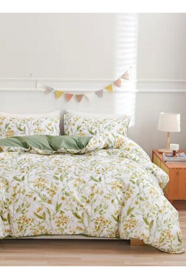 Home Queen size 6 piece: 1 Duvet cover - 200*230cm.; 1 Flat sheet - 230*250cm.; 4 Pillow covers - 50*75cm. bedding set a green floral print soft quality.