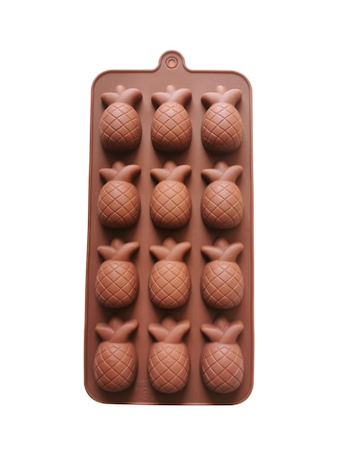 12-Cavity 3D Pineapple Silicone Mold for Baking and More,Tropical Treats Made Easy: 3D Pineapple Silicone Baking Mold