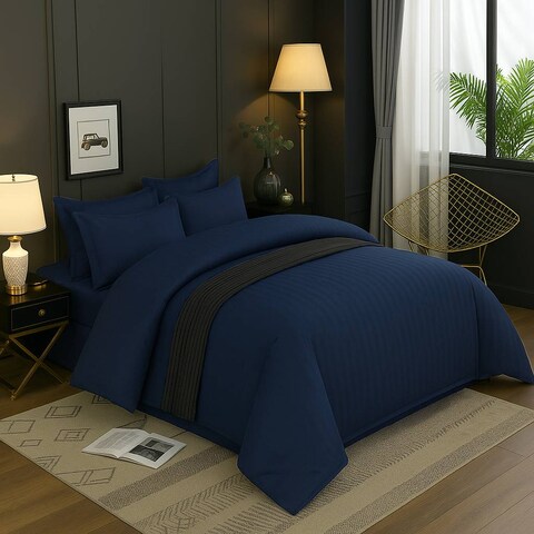 MAXQON 6-Piece Duvet Cover Set &ndash;Super King Size, Includes 1 Duvet Cover(240x260cm), 1 Fitted Sheet(200x200+30cm) 4 Pillowcases(53x75cm), Color Navy blue