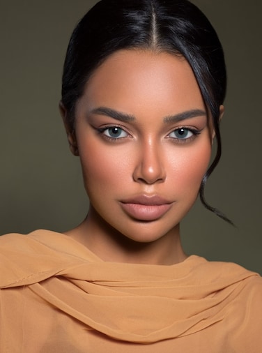 انستازيا اديكت جراي عبوة من عدستين (0.00)، عدسات لاصقة للاستخدام لمدة 9 اشهر، عدسات لاصقة ملونة، عدسات لاصقة تجميلية، عدسات لاصقة رمادية