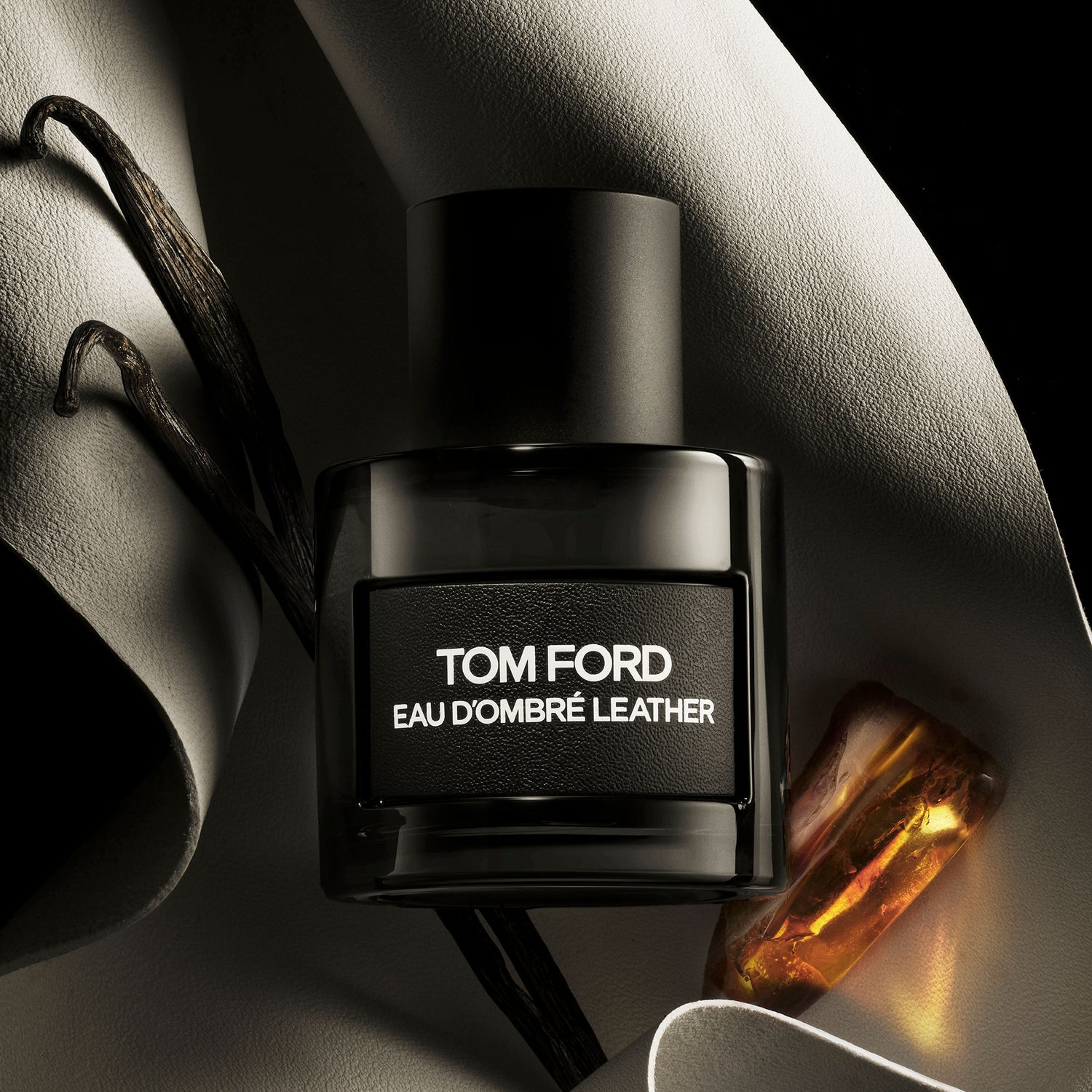 Buy Tom Ford Eau D'Ombre Leather EDT 50ml Online | Carrefour UAE