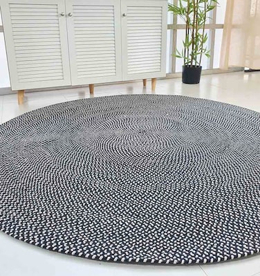 Handmade Black &amp; White Color 120 CM Ramsha Cotton Round Rug - BR 007