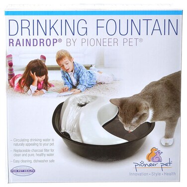 Pioneer Plastic Fountain - Raindrop Style 60oz (1.8 L)