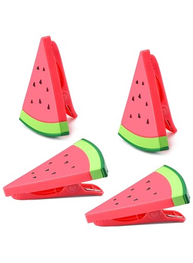 4PCS Durable Beach Towel Clips for Sunbeds, Fashion Style Towel Clips Heavy Duty Plastic Sunbed Towel Clips Beach Vacation Sun Lounger Towel Clips Beach Trip Towel Clips for Sunloungers Pool Chair