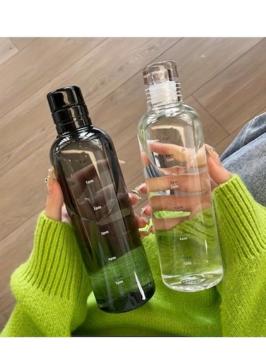 Marked Large Capacity Water Bottle with Straw Leak Proof &amp; Resistant PPSU Measurement Cup for Men Women BPA-Free Plastic Hand Wash Round Lightweight Design for Iced Coffee &amp; Beverages