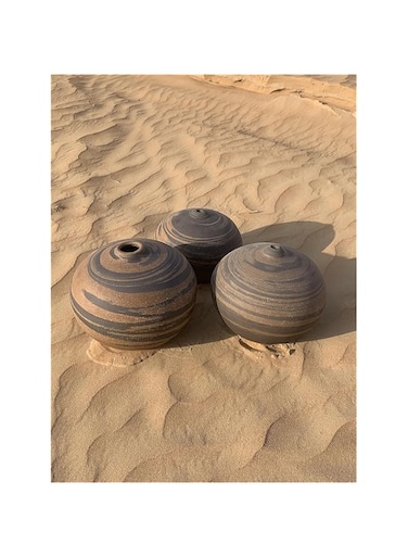 GAIA Desert Pottery Home Decor Collection Round Dunes Vase, Small, 15 cm Width x 11 cm Height, Gray/Brown