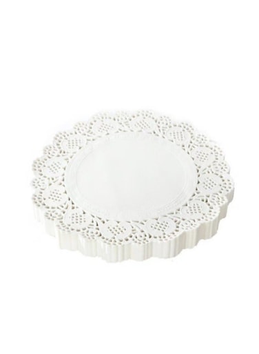 Pieces Baking Paper Mats Disposable Oil-Absorbing Paper Food Tray Liners Decorative Lace Hollow Round Paper Set White 8.5 Inches