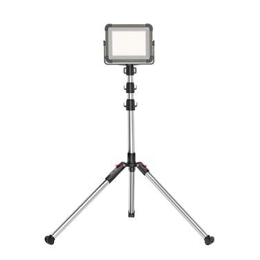 ضوء كامبنج شمسي جرين لايون، بطارية 7200 مللي أمبير، سطوع 1500 لومن، 4 أوضاع إضاءة (أبيض، دافئ، طبيعي، وميض)، درجة حرارة اللون 2900-8500 كيلفن، دوران 360°، شحن عبر تايب سي، تحكم عن بُعد، فضي
