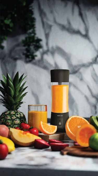 Green Lion Juice Mate Portable Juicer with 380mL Capacity, 6-Blade Design, 1200mAh Battery, USB-C Charging, 45W Power, 20 Seconds Blend Time, BPA-Free &amp; Food-Grade Material - Black