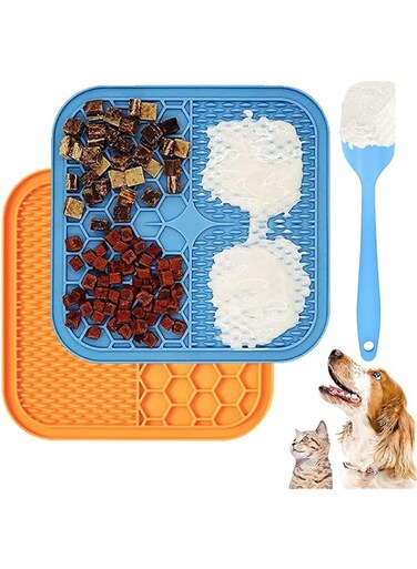 HALAMODO Lick Mat for Cats and Dogs-Non Slip Pet Licking Mat-Dog Treat Mat Anxiety Relief Dog Cat Slow Feed Training with Spatula-2 Pack