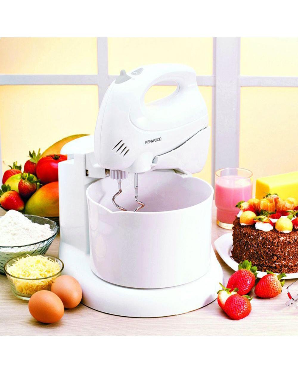 Kenwood Hand Mixer with Bowl, White