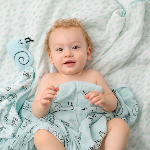 Baby snuggle comforter sale