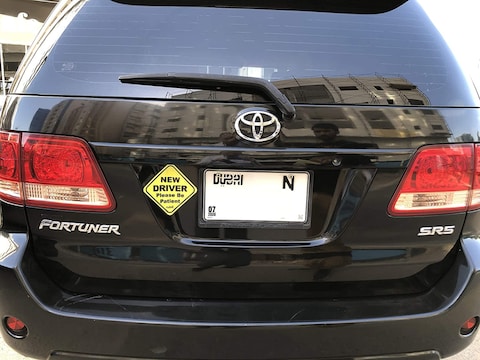 Rubik Magnetic New Driver Car Sign Sticker, Driver Please Be Patient, Highly Reflective Removable &amp; Reusable for Car SUV Van Drivers 15x15cm
