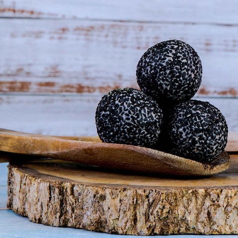 Chtaura Black Seed Labneh Balls
